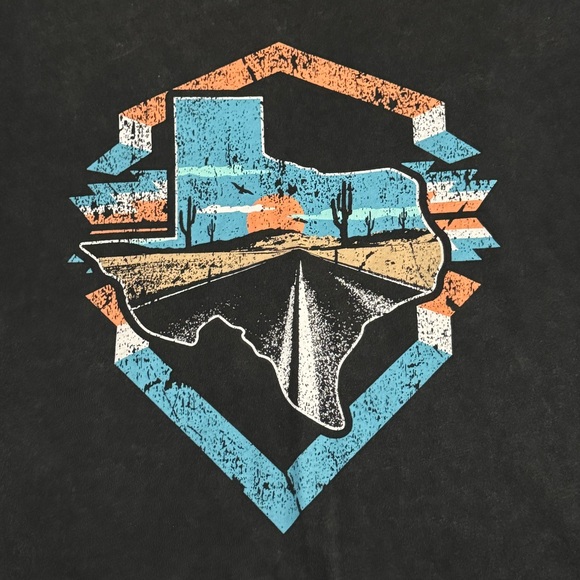 T-Shirt - Picture 2 of 5